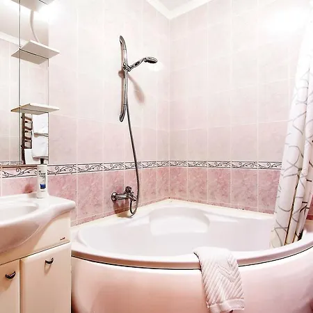 In Complex Korona On Knyazhyi Zaton 21 Апартаменты